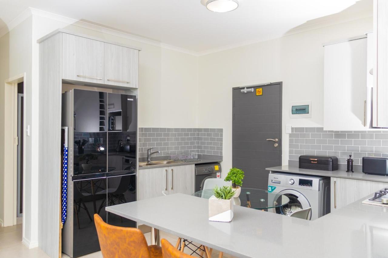 Fumo House Lifestyle Apartments Midrand Esterno foto
