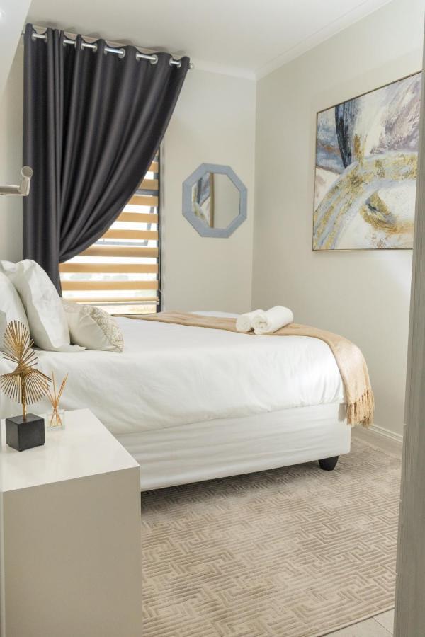 Fumo House Lifestyle Apartments Midrand Esterno foto