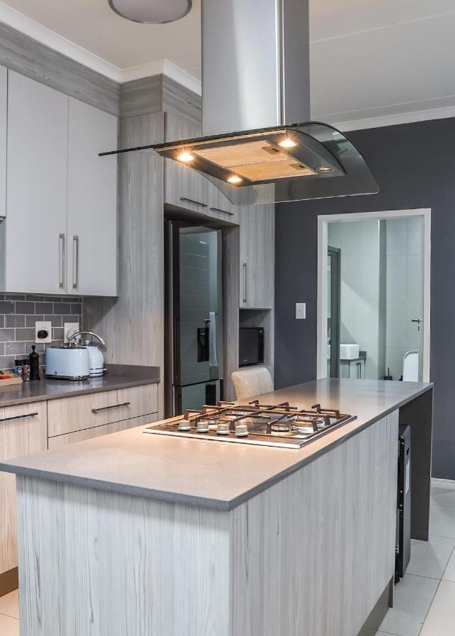 Fumo House Lifestyle Apartments Midrand Esterno foto