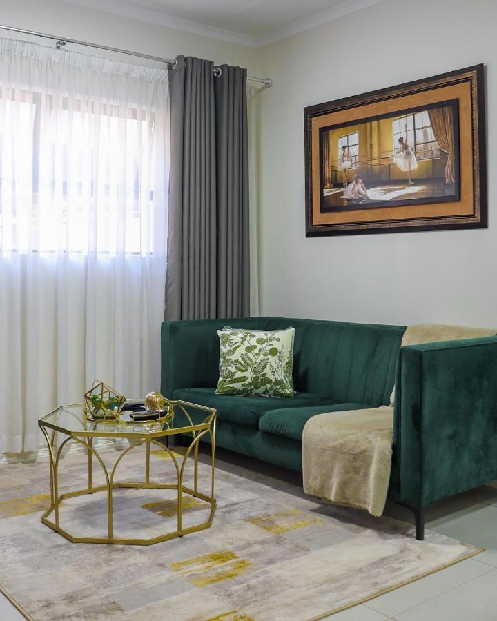Fumo House Lifestyle Apartments Midrand Esterno foto